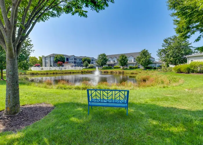 4 Mi To Beach: Lewes Townhome W/ Ping-Pong Table